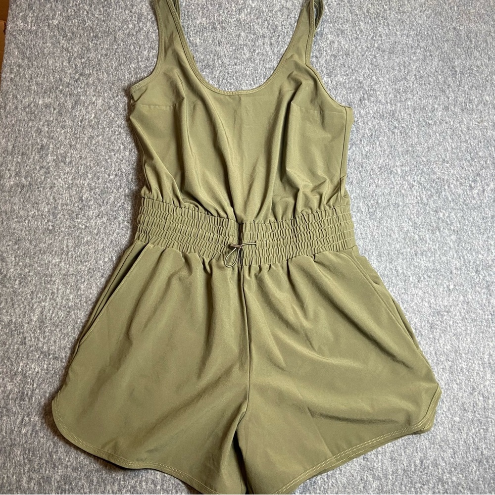 Abercrombie & Fitch Traveler Active Romper Olive Green Size Small Tall (ST)